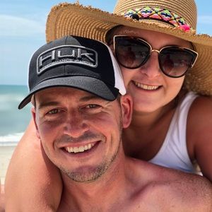 Meeeet your posher 🌈🌻